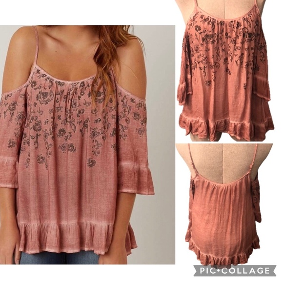 Gimmicks by BKE Bohemian floral Print Cold Shoulder Blush Pink Top – Size S - Picture 1 of 13